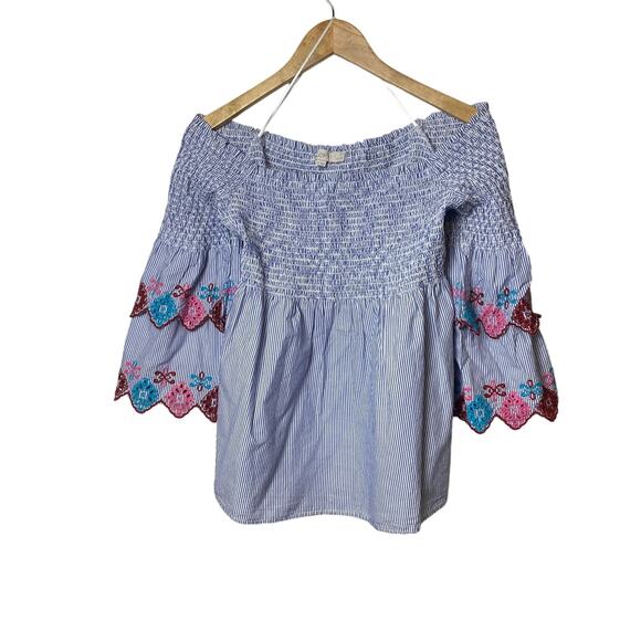 Ann Taylor LOFT Off Shoulder Blue Smocked Embroidered Top Size Large Petite - Picture 4 of 12